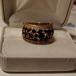 Gold-Tone Black Stone Floral Band Ring
